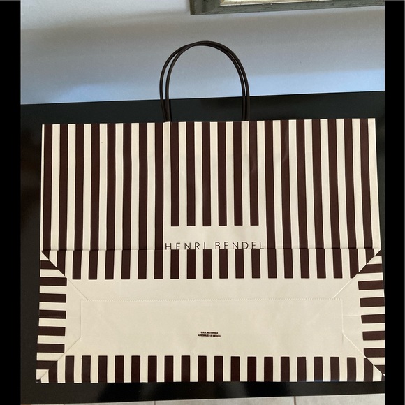Henri Bendel paper shopping bag- Collectible Brand new. RARE - Picture 2 of 5